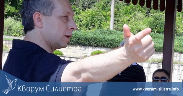 Роден в Силистра учен подари последната си книга на местната библиотека