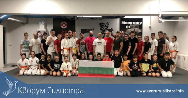 Силистренски каратеки се подготвят във Варна за предстоящото Европейско първенство