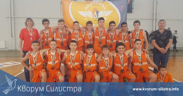 Доростол е вицешампион на България по баскетбол за 13-годишни