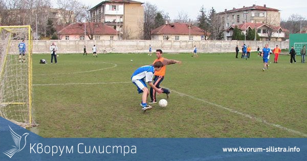 "ОС на БФС" – "Туристите" и "Валяк - Търговия на едро" са полуфиналните двойки на турнира по мини футбол в памет на Игнат Иванов