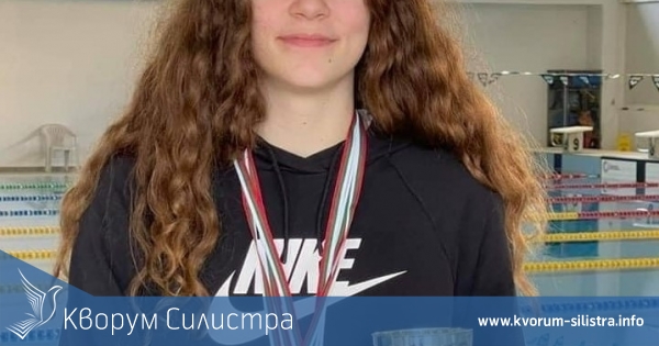 Магдалена Пепегова с три медала от най-висшия държавен форум по плуване в България