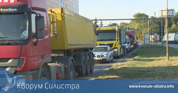 Продължават проблемите и огромните опашки от ТИР-ове по международния път Русе - Силистра