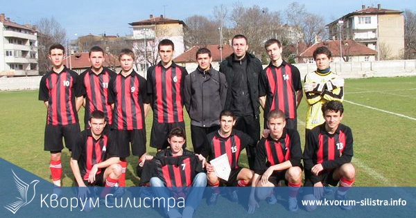 Младите футболисти на ПМГ са новите областни шампиони при 11-12 клас