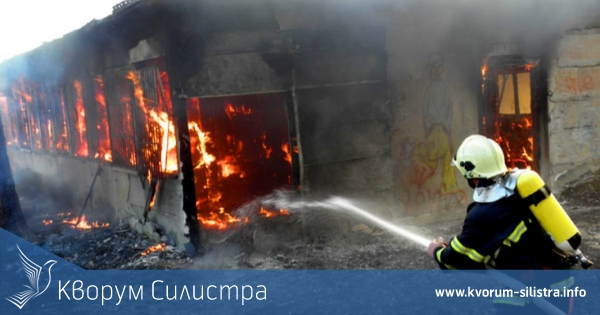 Пожар вдигна на крак цяло село, но не успяха да спасят много