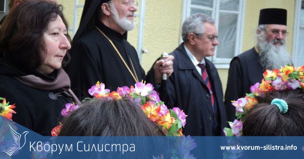 Доростолският митрополит Амвросий днес бе гост на Седмия събор на лазарските групи от Крайдунавска Добруджа в село Калипетрово