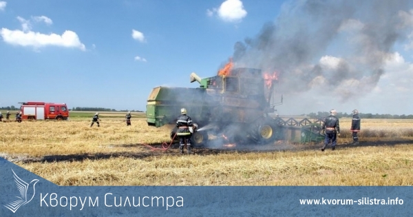 Дуловски пожарникари спасиха комбайн