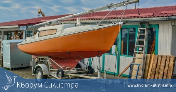 Задигнаха лодка с ремарке на силистренец