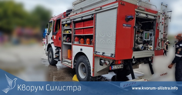 Пожарникари предотвратиха взрив на автомобил с газова уредба в Дуловско