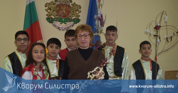 Сурвакарчетата благословиха РУО-Силистра и община Кайнарджа