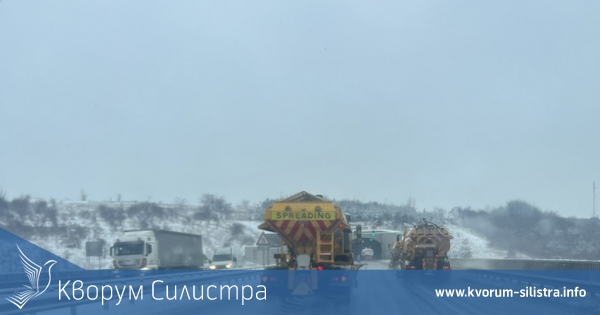 АПИ: Ако ви предстои пътуване в Западна и Южна България подгответе автомобилите за зимни условия