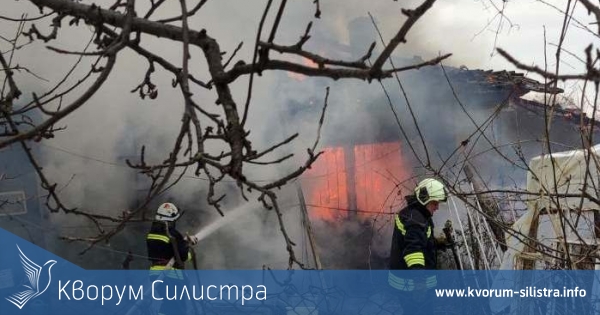 Горя къща в силистренското село Брадвари