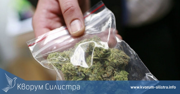 Полицията намери над 10 грама марихуана в силистренски ученик