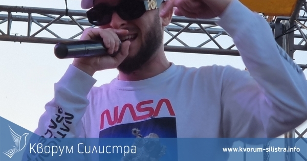 Криско излиза на сцената в Силистра с местни балети