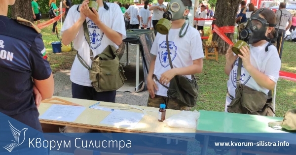 Ученици от Силистра взеха участие в националното състезание "Защита при бедствия и извънредни ситуации"