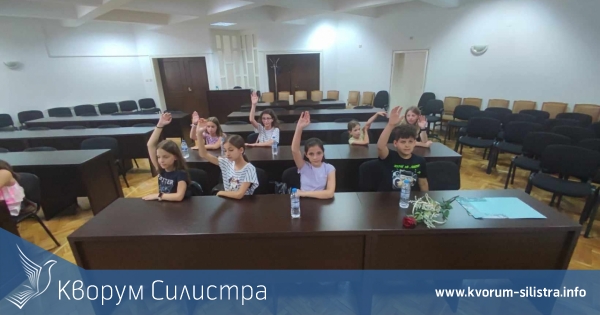 Детска сесия на местния парламент в Силистра