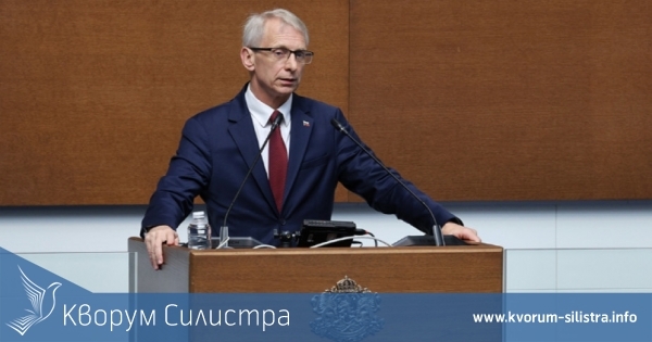 Премиерът Денков уверен, че токът за битовите потребители няма да поскъпва