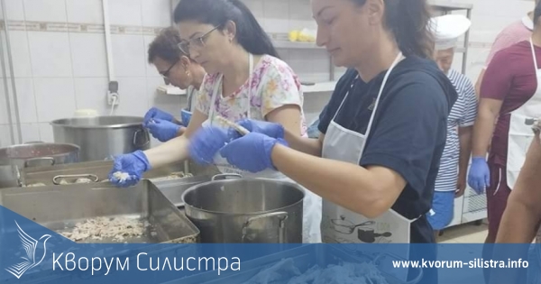 Рибна чорба за всички на площад "Свобода" в Силистра