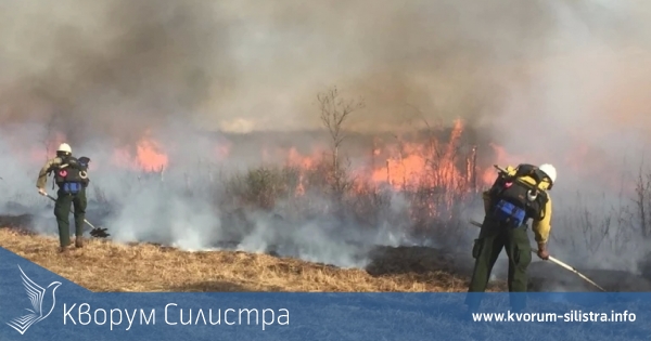 Горяха сухи треви до Чернолик