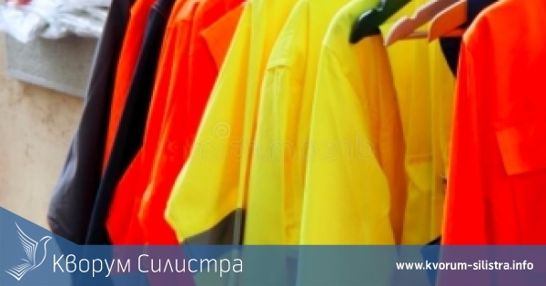 Работодателите трябва да осигуряват безплатно работно и униформено облекло