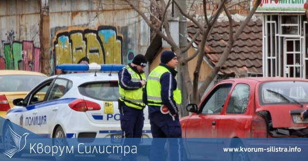 Полицаи смъкнаха пиян пенсионер от Фиат