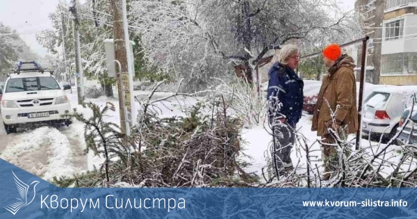 Кметът на Силистра лично следи дейностите на аварийните екипи, отстраняващи щетите от зимната стихия