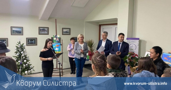 Талантливи деца от Силистра представиха творбите си на изложба-базар