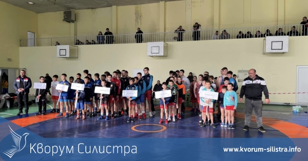 Турнир по борба "Силистренски надежди" се проведе в областния град