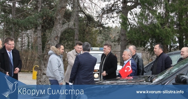 Генералният Консул на Република Турция посети силистренска гимназия