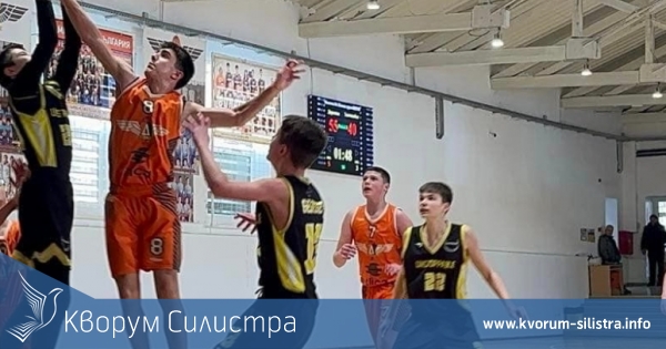 Двама играчи на Доростол (Силистра) в регионален лагер