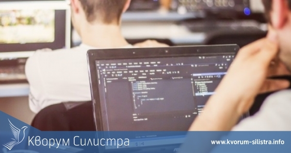 Държавата ще финансира летни училища по програмиране