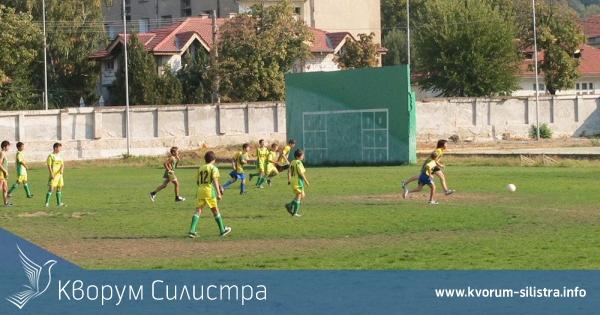 Малчуганите от ОУ "Отец Паисий" станаха шампиони по футбол