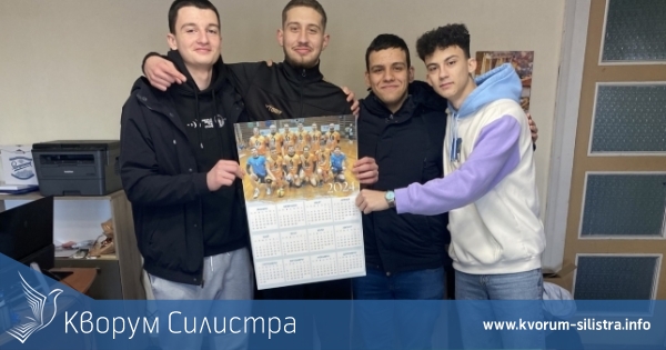 Младите волейболистите на ЕЛИТ Силистра сами изработиха календари за дарители