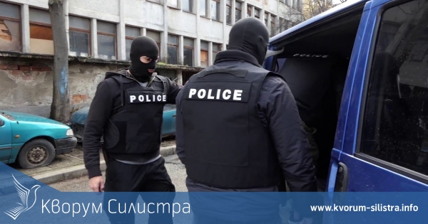 Силистренци в разбита престъпна група, разпространявала фалшиви документи