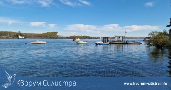 Топла и облачна събота