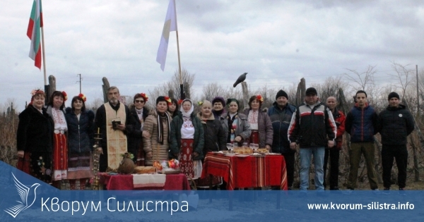 С молитва, пита и ритуали на Трифон Зарезан в Шуменци