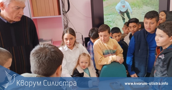 SEARCH: Ученици от Силистра се докосват до науката с лекции от доц. Бозуков