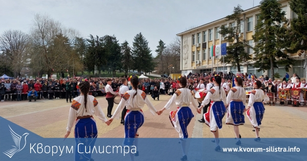 Кукери гониха злите сили в Кайнарджа