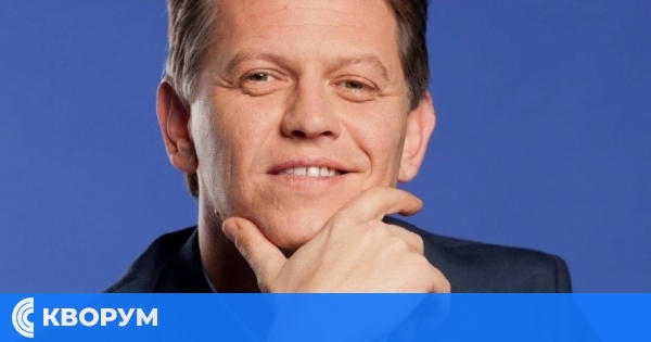 Марек Дяков от Силистра поема диригентската палка на Ансамбъл "Пирин"