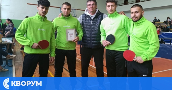 Тенисистите на ПЗГ "Добруджа" печелят бронз на Зоналния етап в Разград