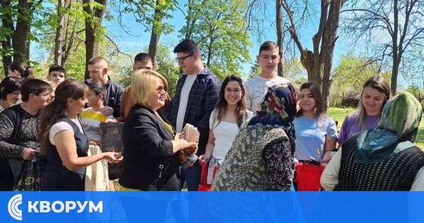 Сладка радост в Окорш: Близо 200 кг. бонбони зарадваха децата на Арифе