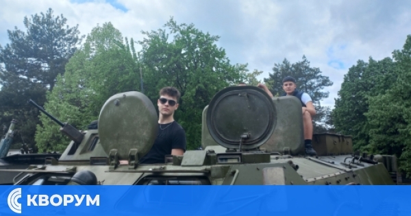 Парламентът гласува за удвояване на Българската армия