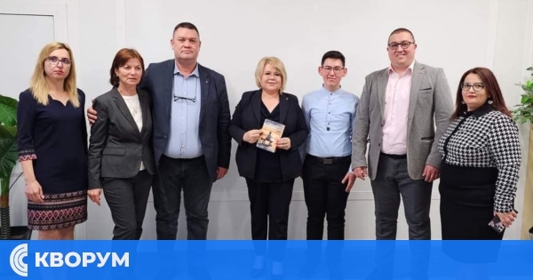 Млад поет от Дулово представи дебютната си стихосбирка ,,Колкото малко добрини правя"