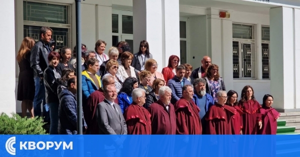 Една година от протеста на прокурори, следователи, съдии и съдебни служители в Силистра