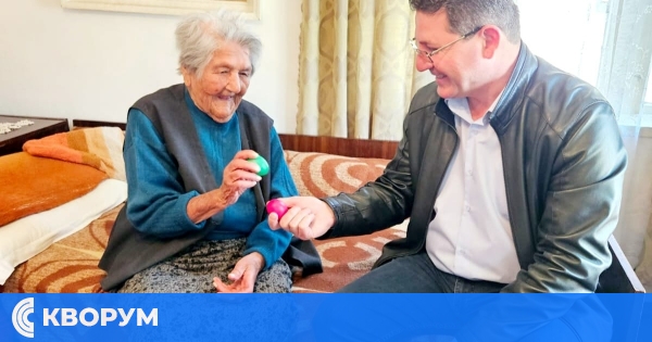 Кметът на Главиница зарадва най-възрастния жител на общината с великденски поздрав