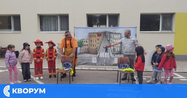 Деца от Разград се насладиха на образователен спектакъл на силистренския театър