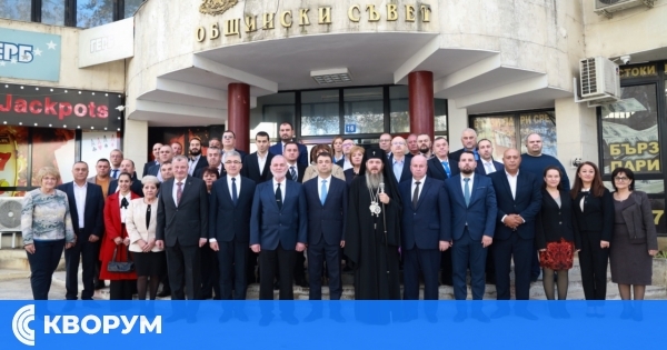 Административен съд - Силистра разпореди предоставяне на документи по делото за Правилника на Общинския съвет