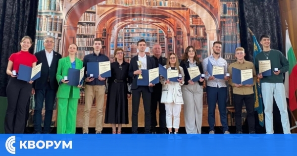 Абитуриентите плащат сами здравните си осигуровки през летните месеци