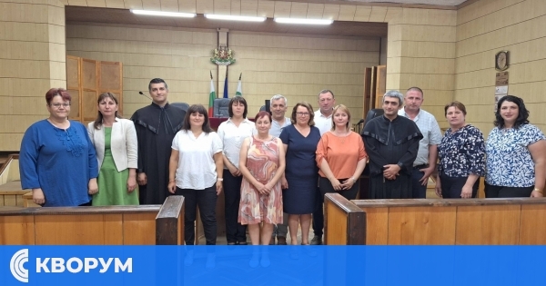 Новоизбрани съдебни заседатели положиха клетва в Тутракан