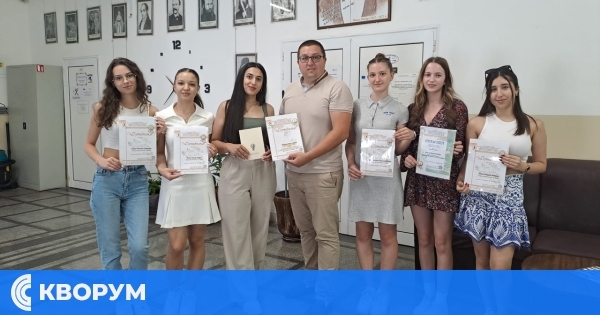 Ученици от Дулово с големи успехи на Националния конкурс "Празник на химията 2024"