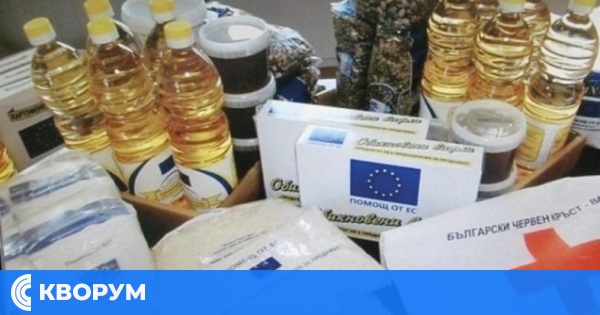 Раздават хранителни продукти от БЧК в Дулово